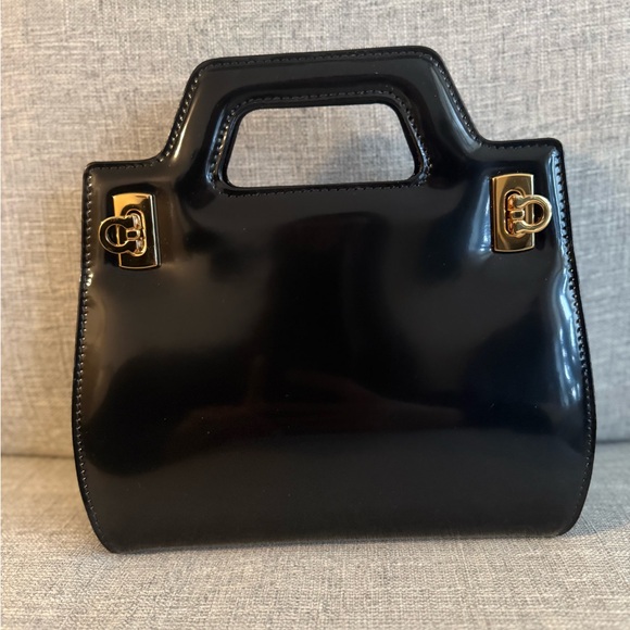 Ferragamo Wanda Mini in Black - Picture 2 of 15